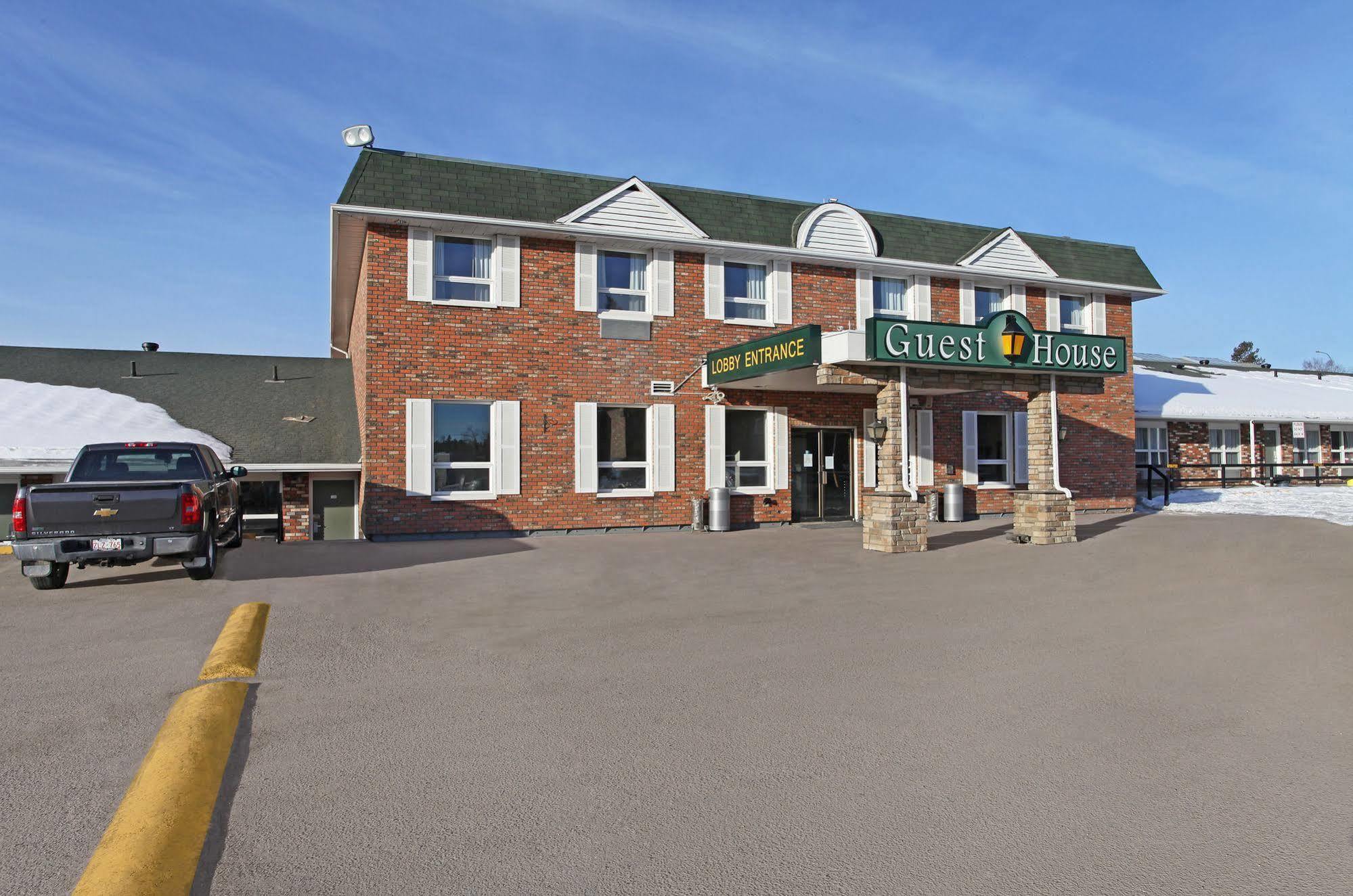 Guest House Inn & Suites Edson Exterior foto